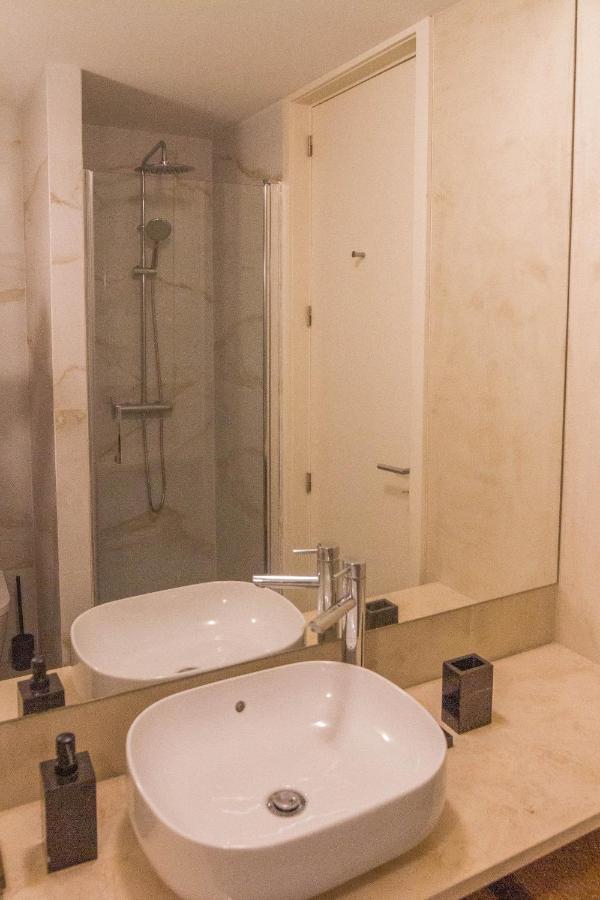 Modern Charming Loft With Balcony In Central Порто Екстериор снимка